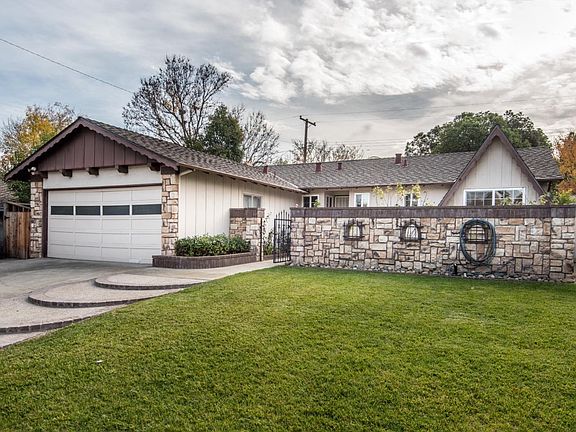 2nd image of 1532 Willowgate Dr