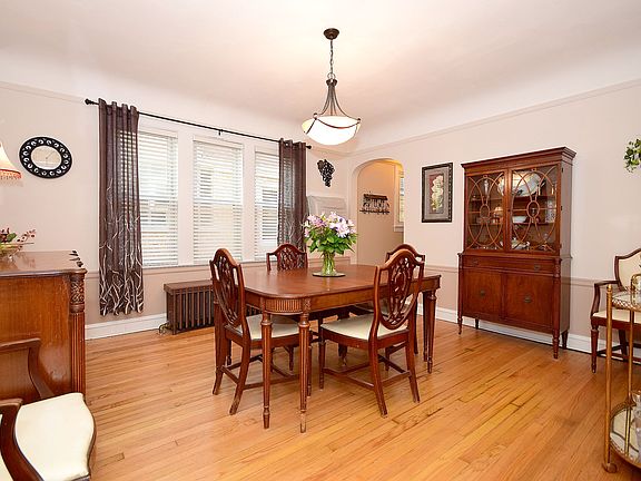 5th image of 3320 N Oak Park Ave
