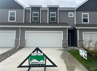 3320 NW Stratford Ln, Ankeny, IA 50023
