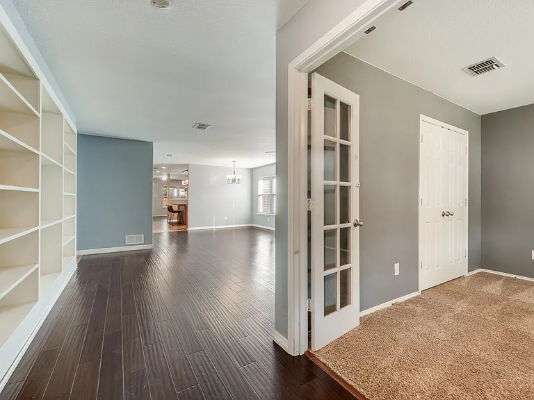 6504 Corral Ln — Photo 23