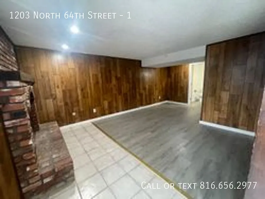 Fully Remodeled 2-Bed, 2-Bath Duplex with Garage | Pet Friendly — Photo 4