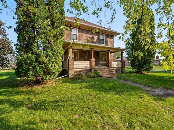 115 Elm St, Washburn, IA 50702