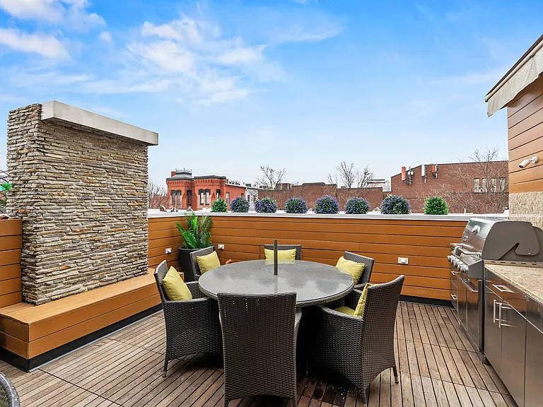 1224 R St NW — Photo 35