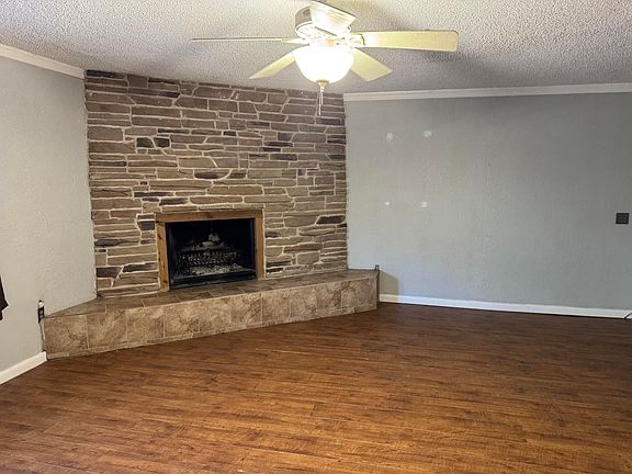 5th image of 46 Comanche Dr