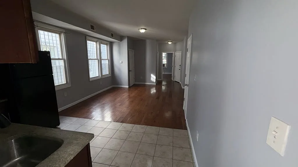 2 bed, $1,850 — Photo 3