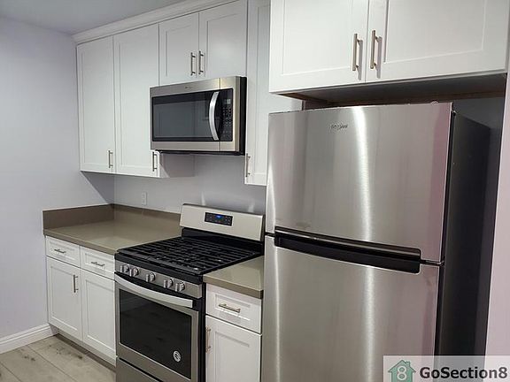 3rd image of 10214 S Dixon Ave APT 3