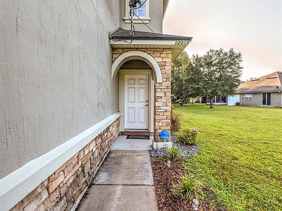 3rd image of 12211 Sweet Branch Ct