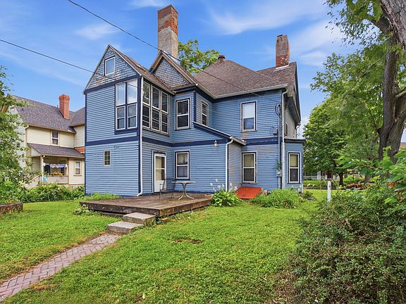 4th image of 748 23rd St