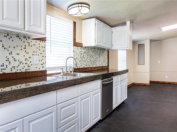 5th image of 4120 Meadowview Dr