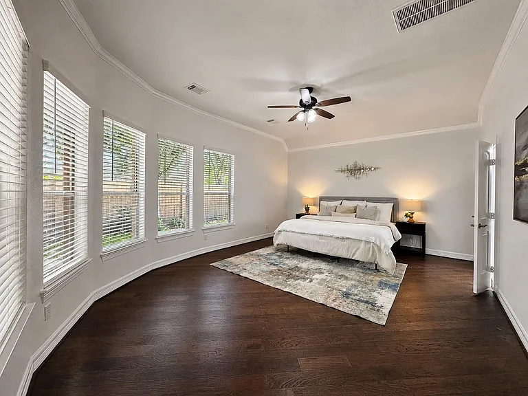 3301 Elm Creek Dr — Photo 22