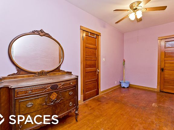 4th image of 3518 N Oakley Ave #1