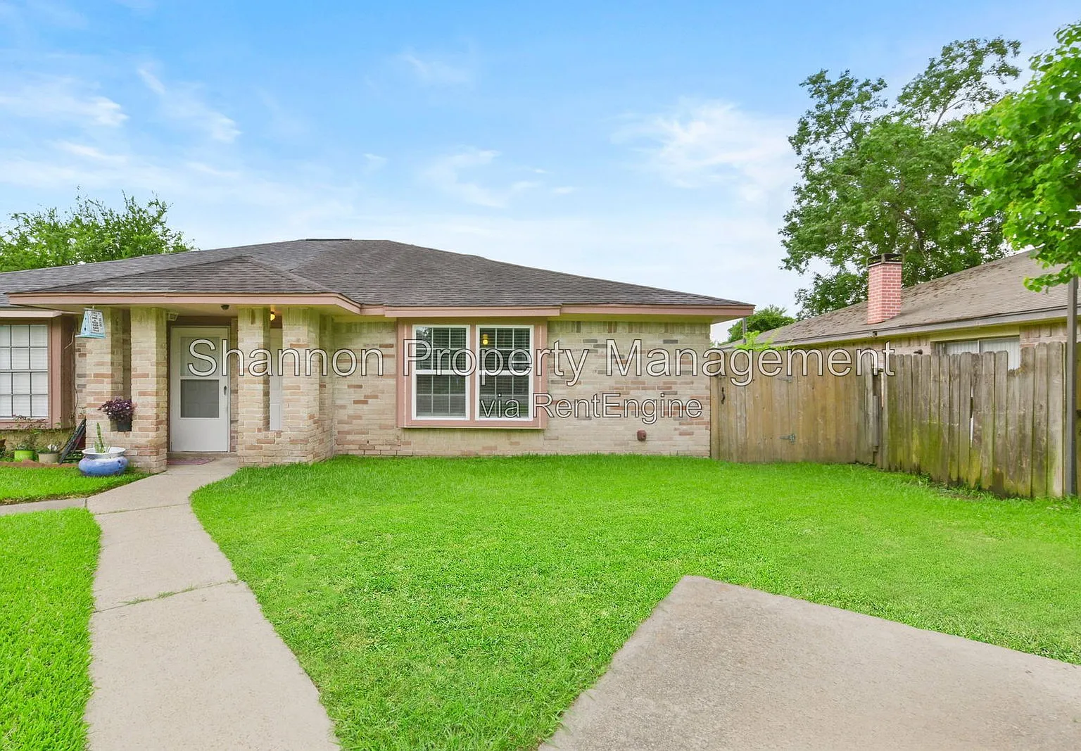 2 bed, 1.0 bath, 1050 sqft, $1,395 — Photo 3