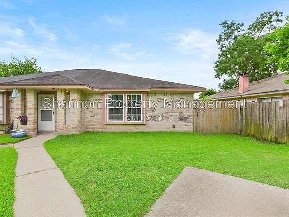 3rd image of 3110 Oak Rock Cir