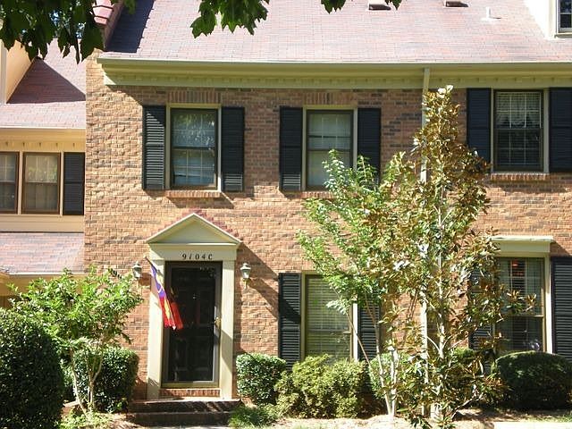 2 bedroom 2.5 bath Cono