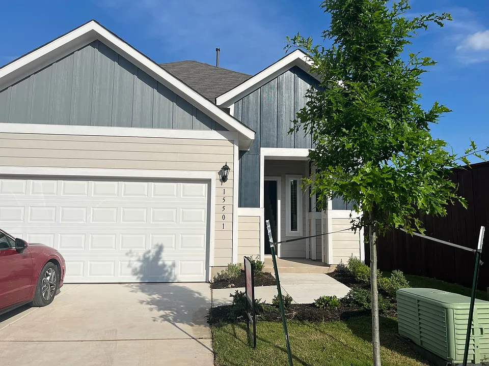 15501 Ellinger Dr