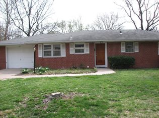 204 E Briarwood Ln, Columbia, MO 65203