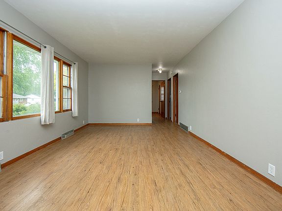 5th image of 2616 Valley Park Dr