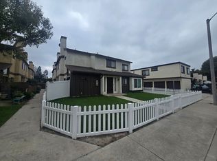 7942 Moonshadow Cir, Huntington Beach, CA 92647