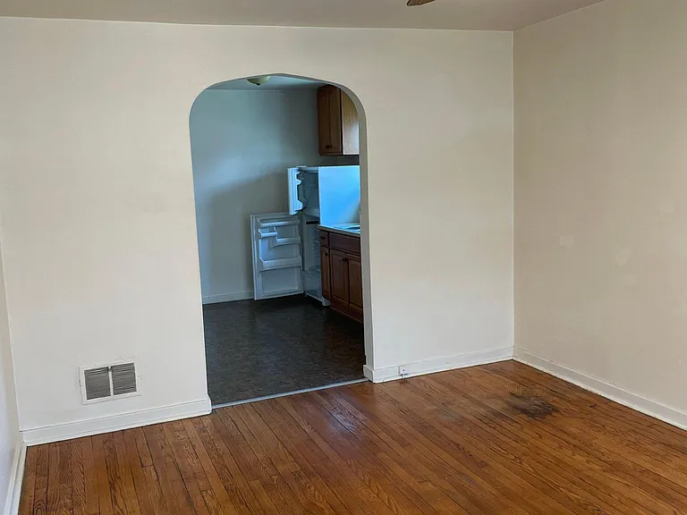 457 School St #2 — Photo 3