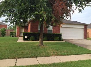 808 Medina Dr, Arlington, TX 76017