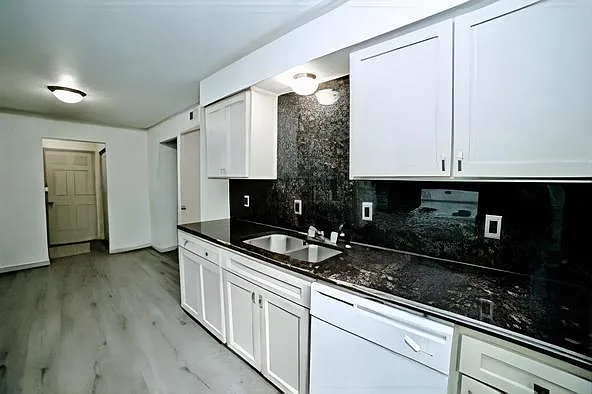 2206 Statler Dr — Photo 5