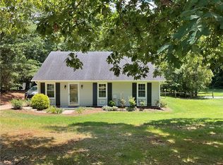 4503 Beechcroft Dr, Greensboro, NC 27407