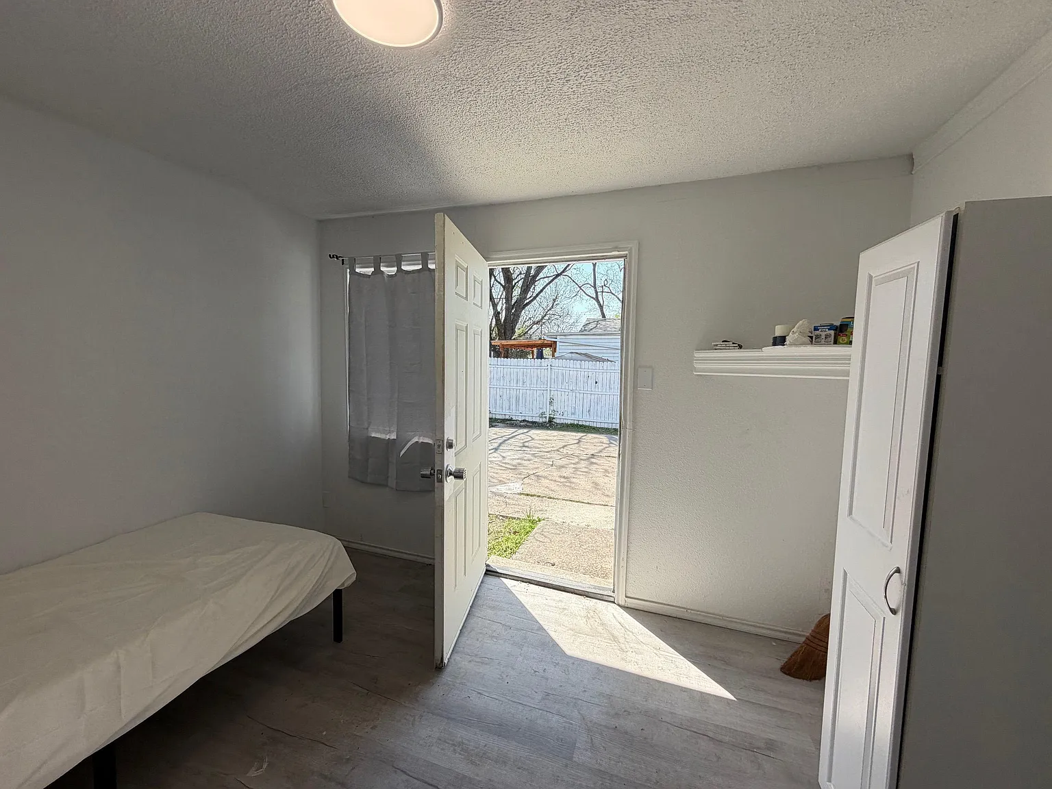 4 bed, 3.0 bath, 1999 sqft, $706 — Photo 3