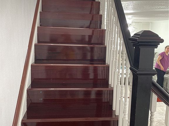 5th image of 175 Rita St