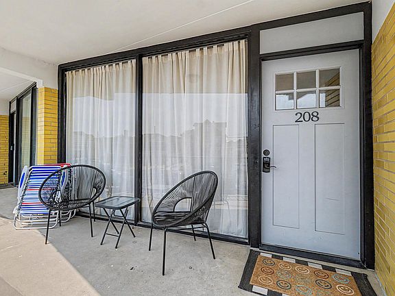 5th image of 2200 Atlantic Ave #208