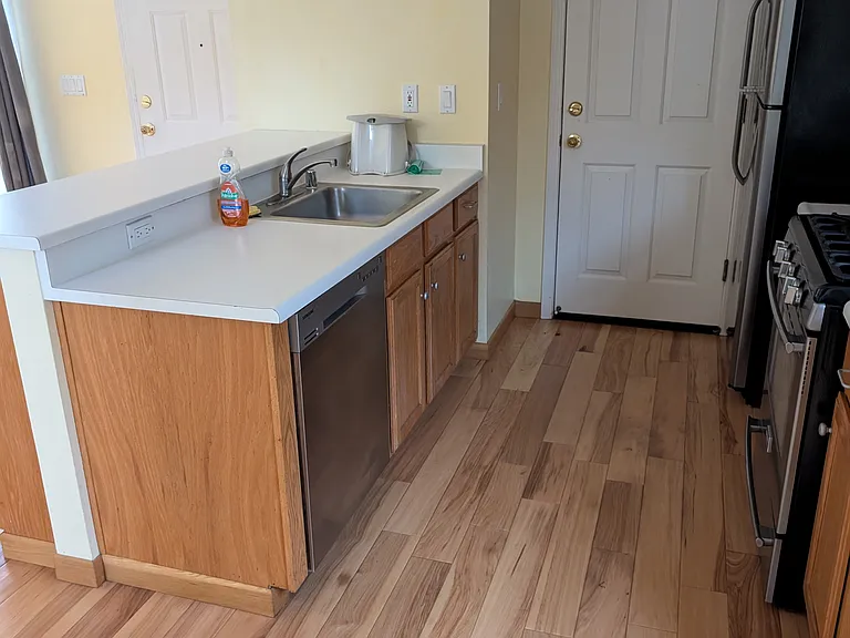 833 N San Antonio Rd — Photo 29