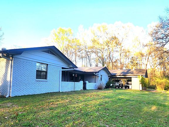 2nd image of 151 Deer Park Rd