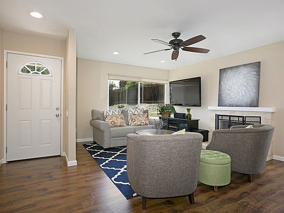 4th image of 1014 Hazen Dr