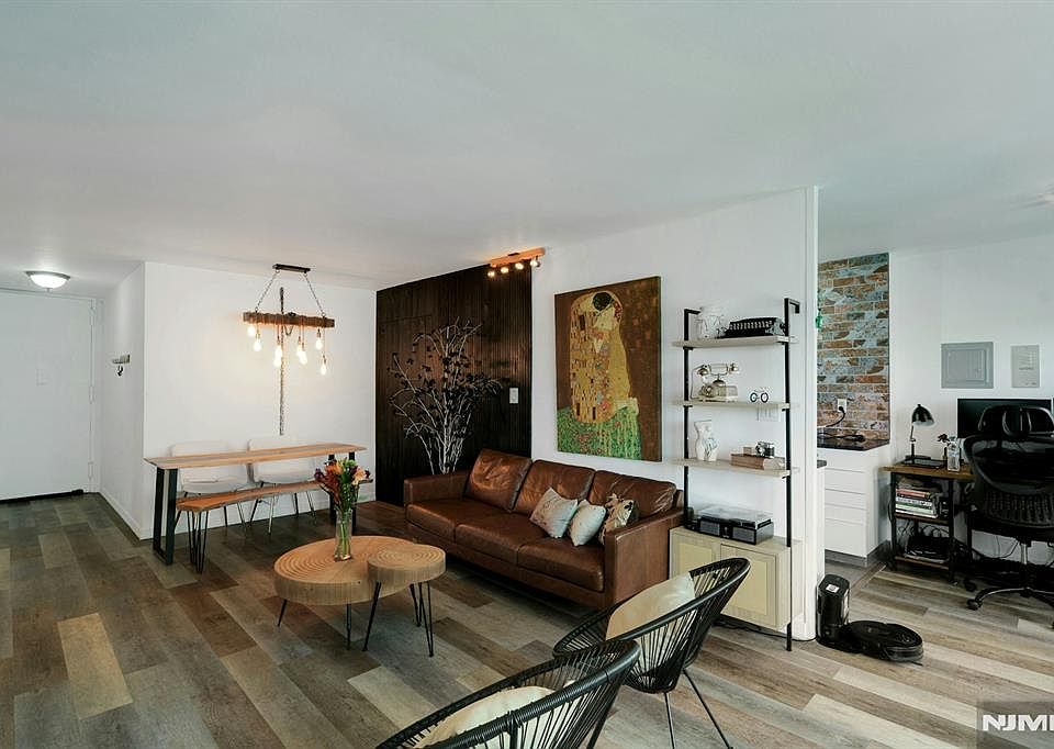 1st image of 2077 Center Ave APT 9E