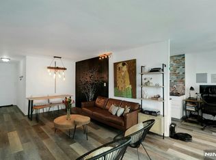 2077 Center Ave APT 9E, Fort Lee, NJ 07024