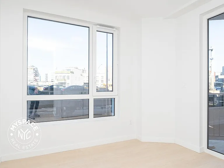 280 Meeker Ave #805 — Photo 6