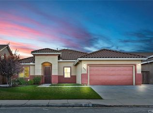 265 S Torn Ranch Rd, Lake Elsinore, CA 92530