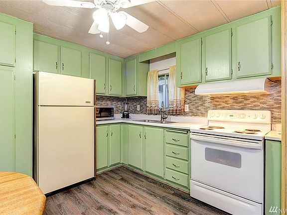 4th image of 7301 NE 175th St Unit 309