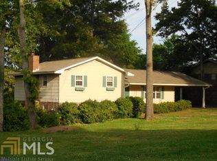 25 Pineridge Dr SE, Silver Creek, GA 30173