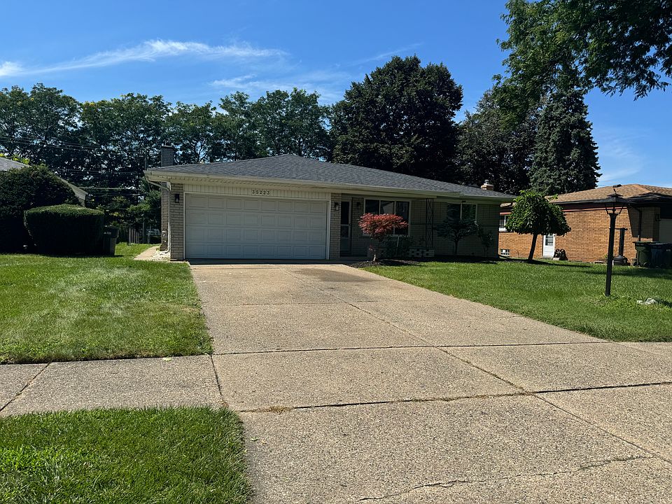 1st image of 35223 Mustang Dr