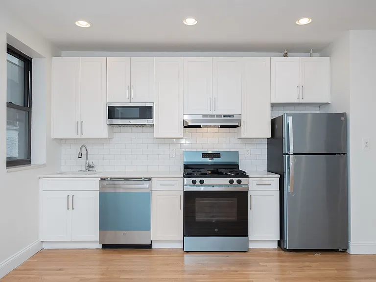 35 Fort Washington Ave #3F — Photo 5