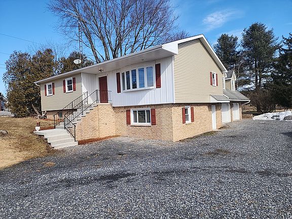 2nd image of 3315 Biglerville Rd