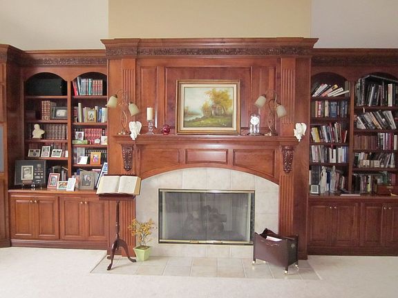2nd image of 2569 Shannon Ln