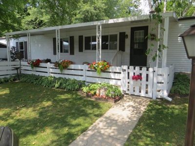 1502 Meadow Ln, Burlington, WI, 53105