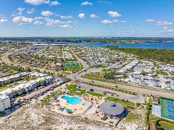 4th image of 242 Barracuda Dr