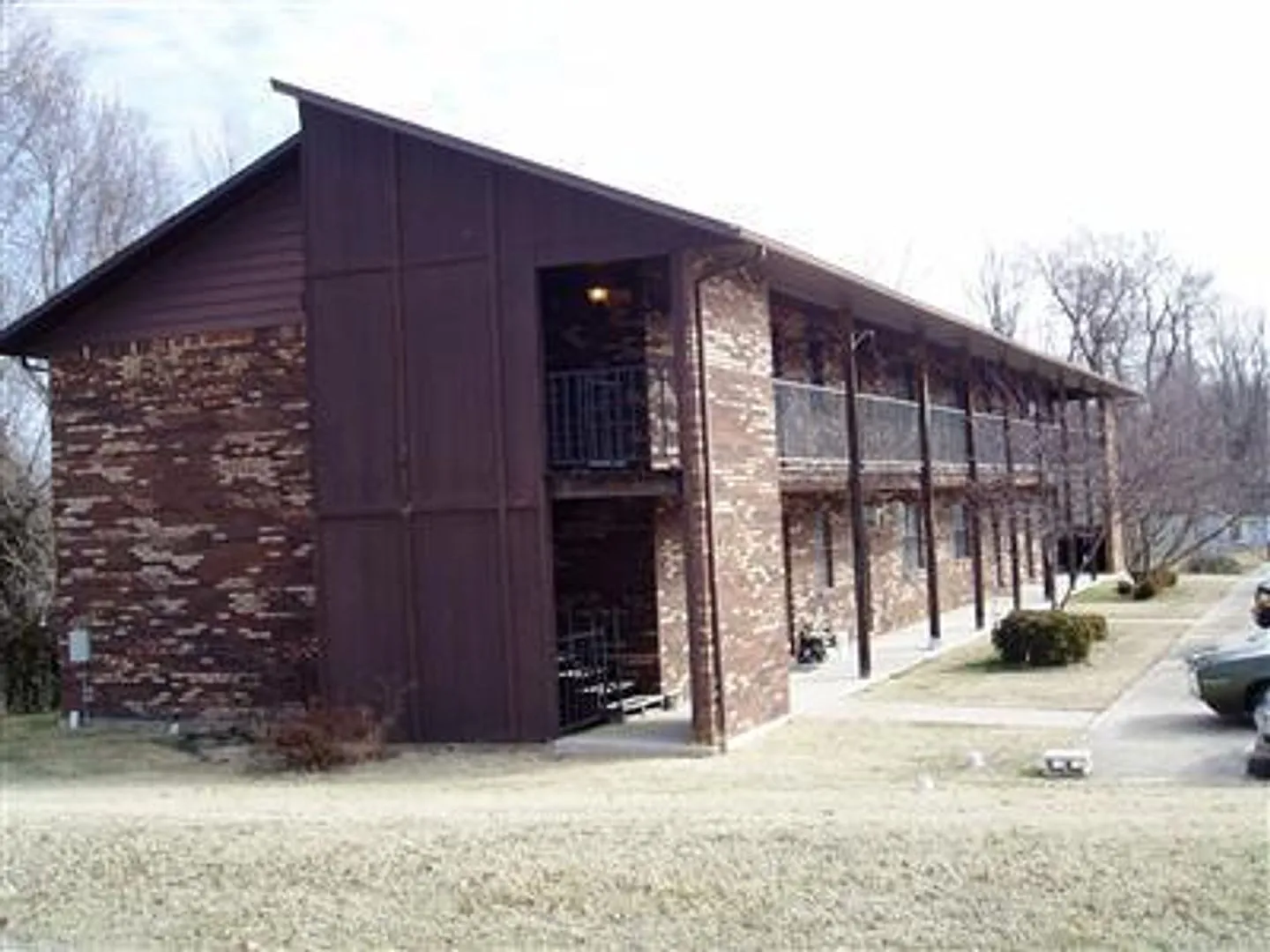 Tim Brooks - Shackleford Apartments — Photo 4