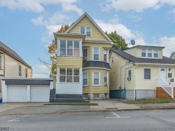 45 Planten Ave, Prospect Park Boro, NJ 07508