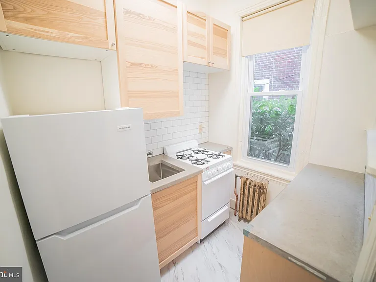 2314 Spruce St #1R — Photo 7