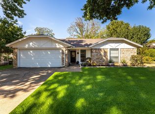 2709 Partridge Ave, Arlington, TX 76017