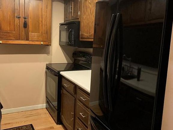 5th image of 1414 Bradley Dr APT 111
