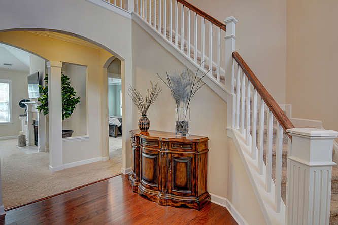 1st image of 315 W Goldeneye Ln